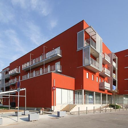Apartment Sunset Colours Umag Exteriör bild