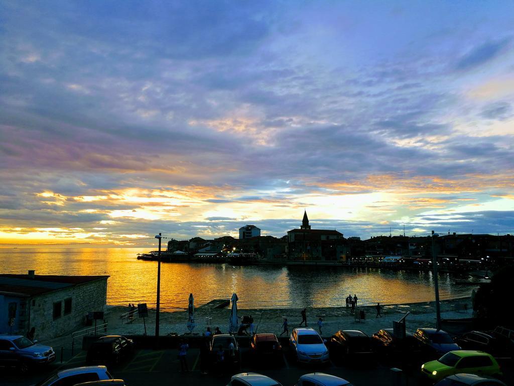 Apartment Sunset Colours Umag Exteriör bild