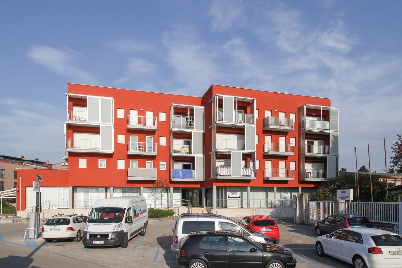 Apartment Sunset Colours Umag Exteriör bild